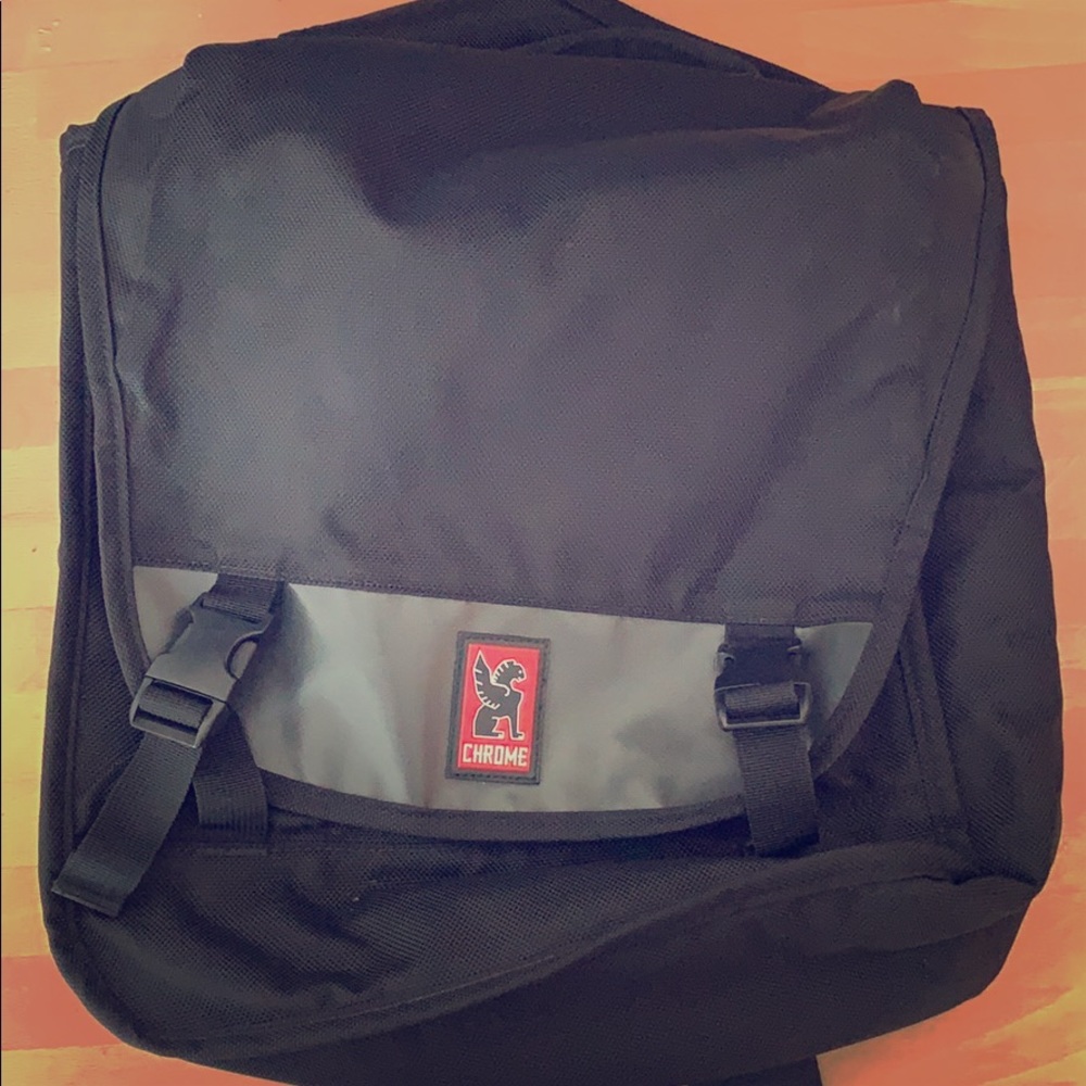 Chrome Industries Messenger Sling